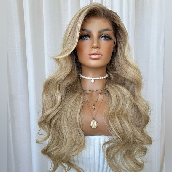 Dark blonde curled side part lacefront wig - Picture 1 of 4